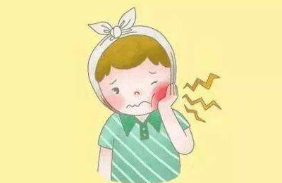 進食、遇到冷熱刺激時產(chǎn)生疼痛